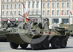 The BTR-82A is an Russian 8x8 wheeled amphibious armoured personnel carrier (APC).